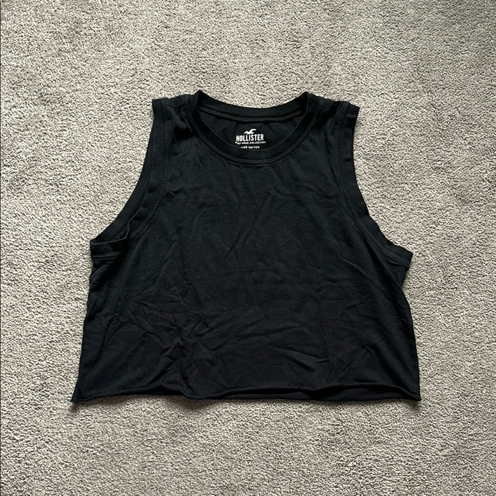Hollister Women's Black Muscle Tee | Size: M